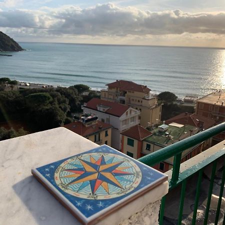 Sunray By The Sea Apartman Levanto Kültér fotó